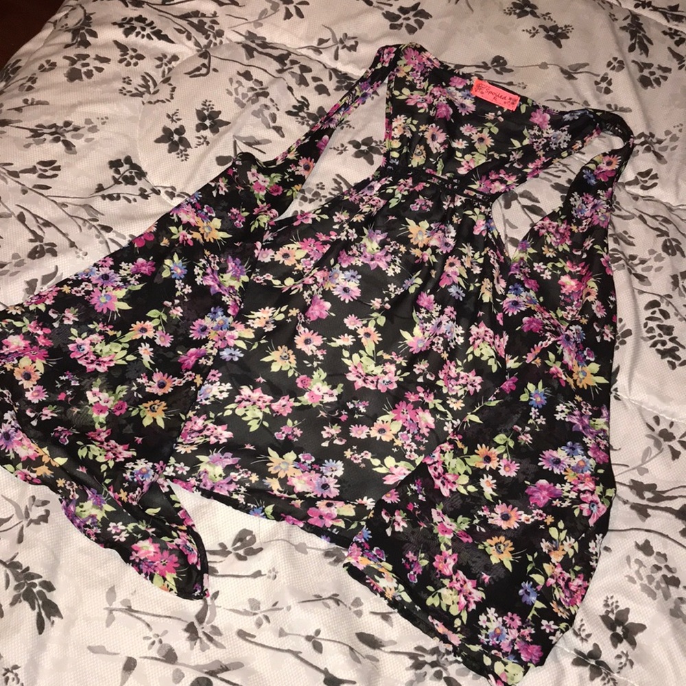 Floral top!!